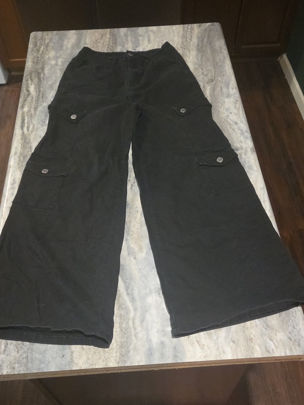 No Boundaries Black Wide-Leg Cargo Pants